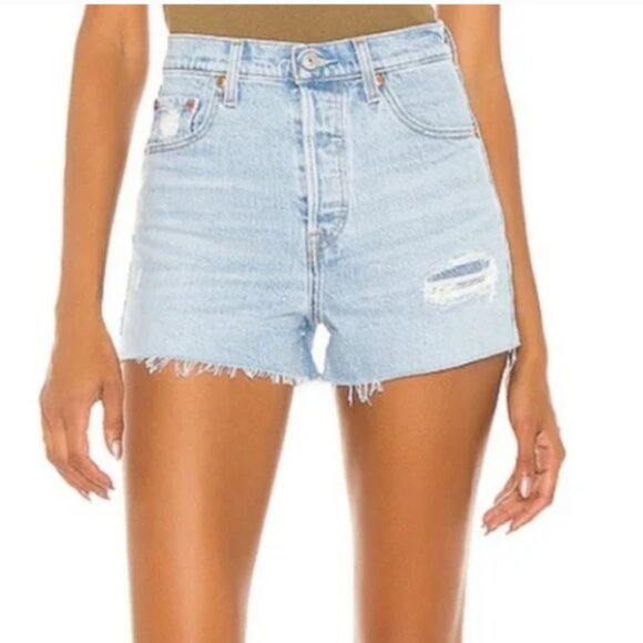 NWOT-  Levi’s Ribcage Denim Short – Tango Pulse - Picture 1 of 7